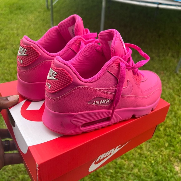 Nike Kids Sneakers in Bold Pink - Picture 5 of 11